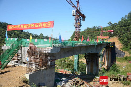 四川榮縣雙龍橋水庫建設(shè)工程附屬交通橋順利合攏